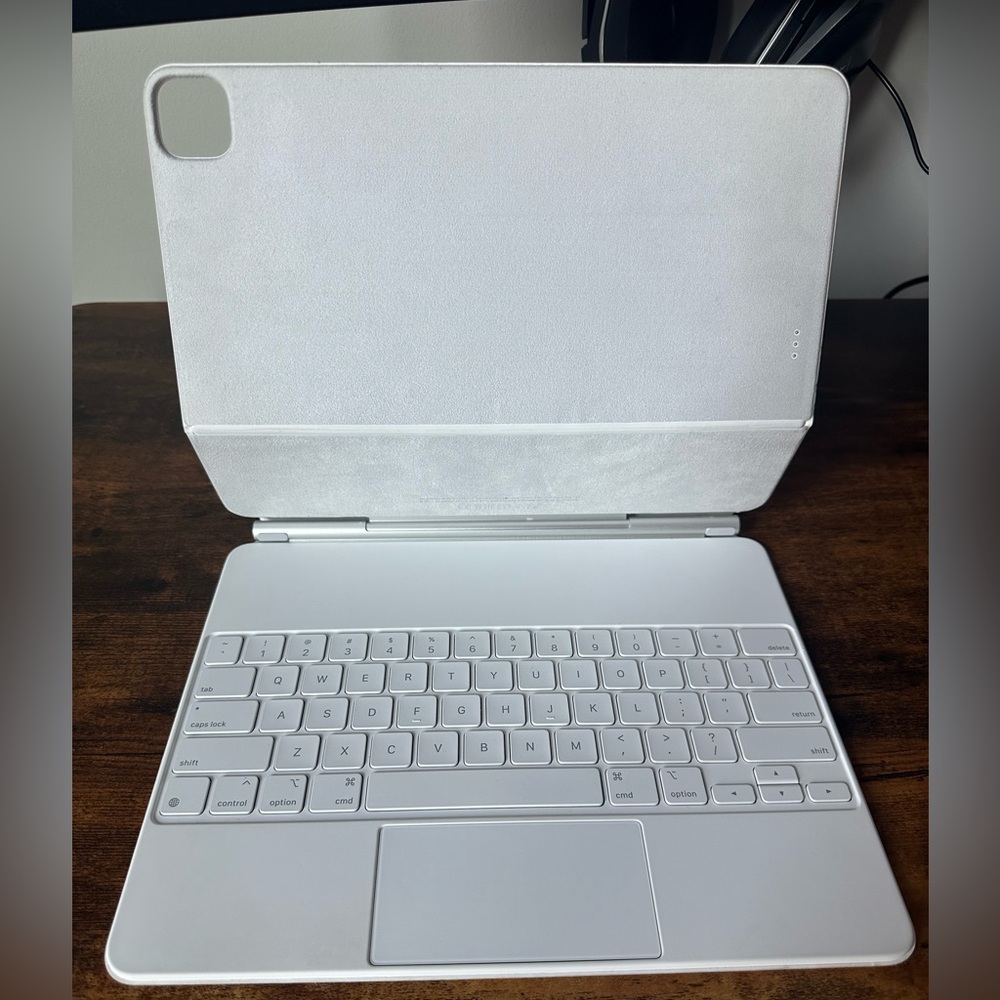 Apple Magic Keyboard for iPad Pro 12.9 inch (5th generation) - US English